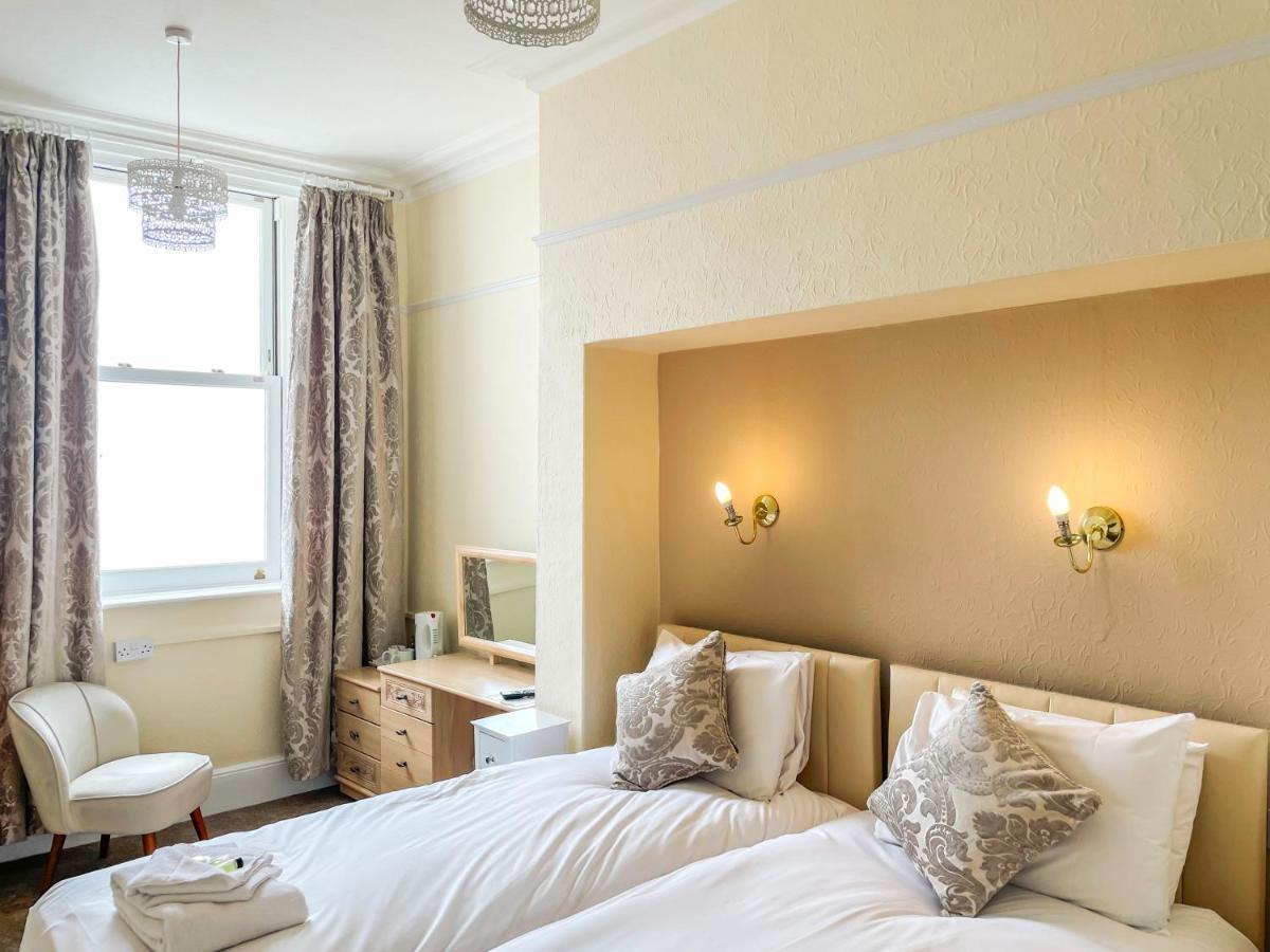 St Kilda Hotel Llandudno Bagian luar foto