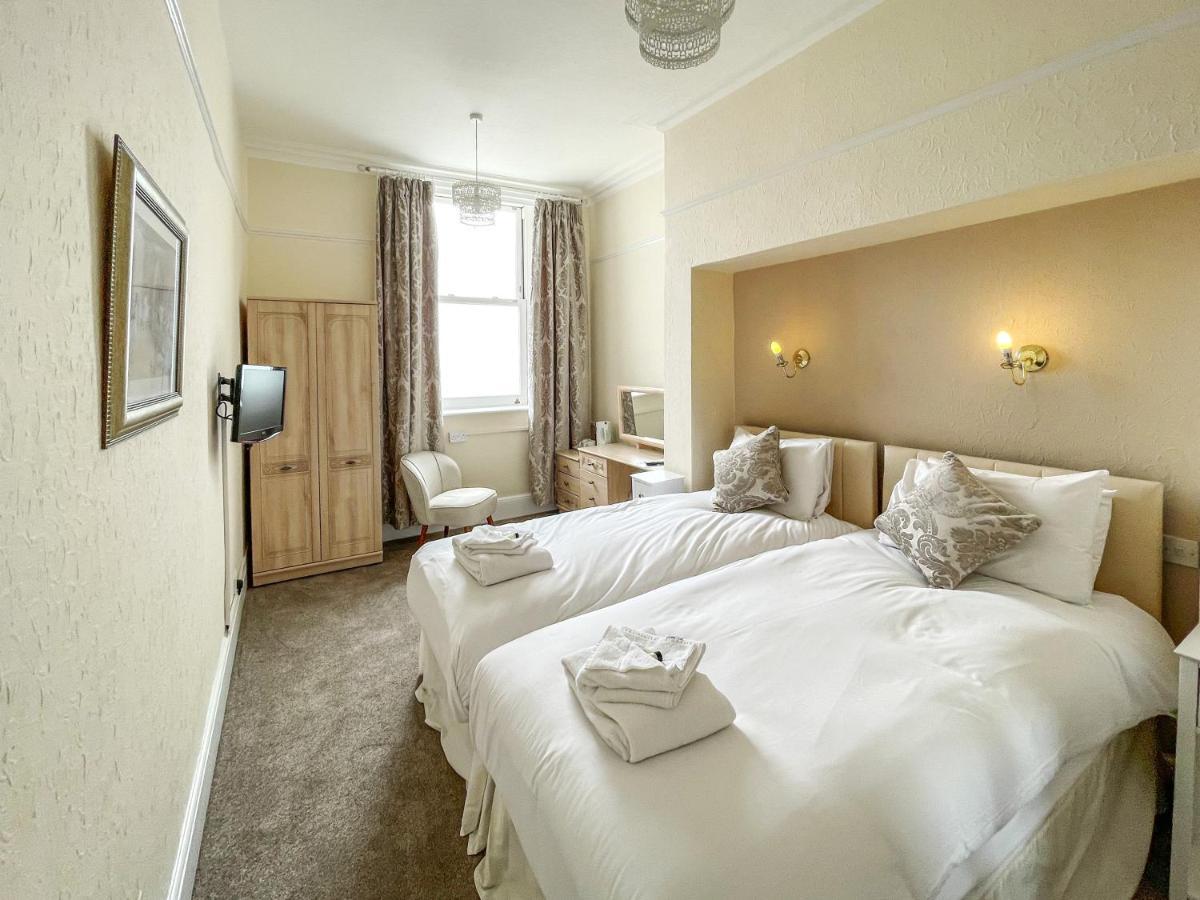 St Kilda Hotel Llandudno Bagian luar foto